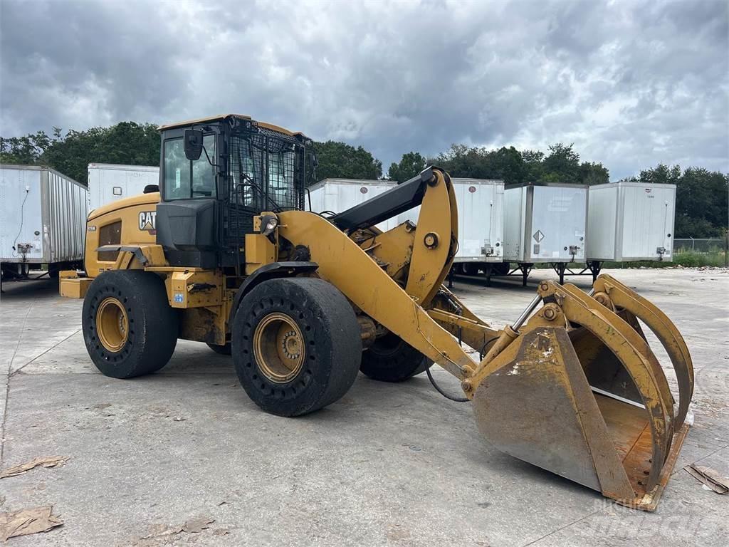 CAT 926M Naudoti ratiniai krautuvai