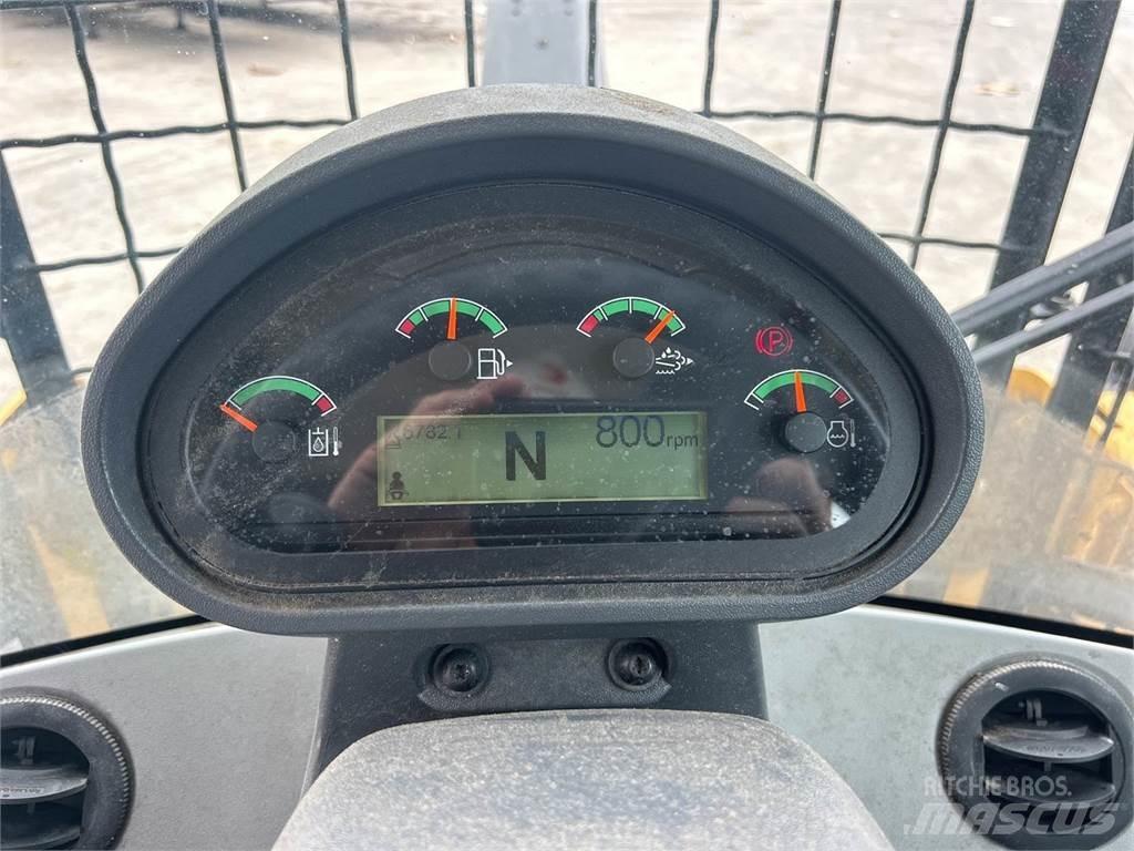 CAT 926M Naudoti ratiniai krautuvai