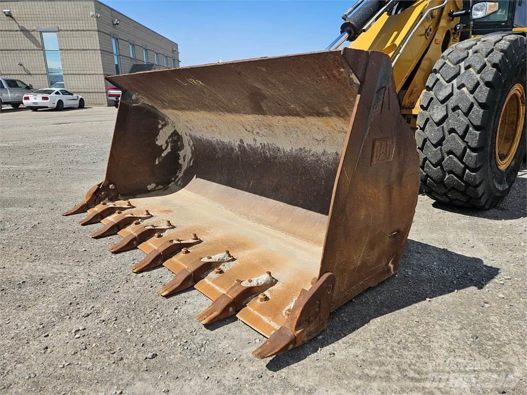 CAT 930G Naudoti ratiniai krautuvai