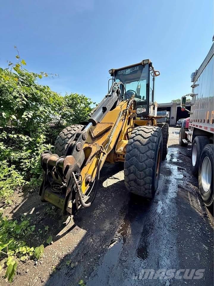 CAT 930G Naudoti ratiniai krautuvai