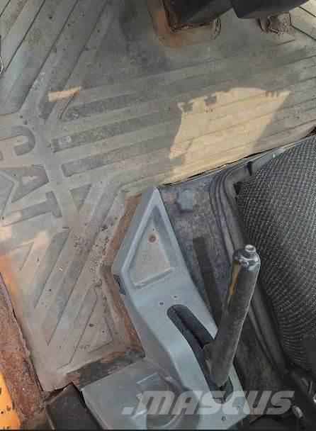CAT 930G Naudoti ratiniai krautuvai