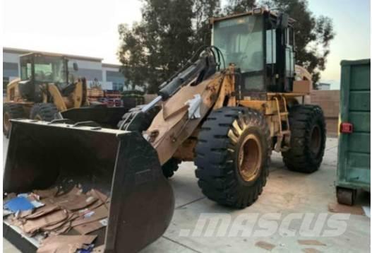 CAT 930G Naudoti ratiniai krautuvai
