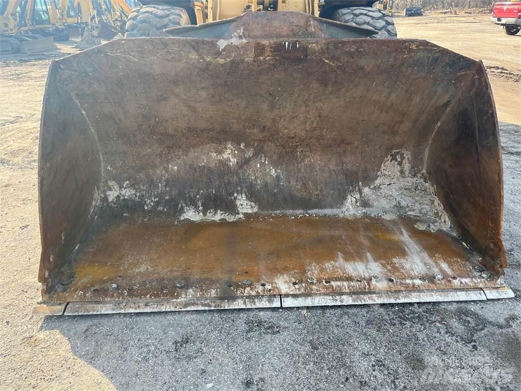 CAT 930K Naudoti ratiniai krautuvai