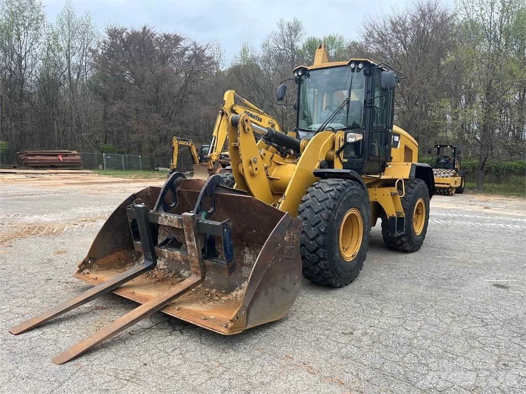 CAT 930K Naudoti ratiniai krautuvai