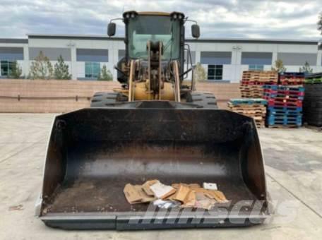 CAT 930K Naudoti ratiniai krautuvai