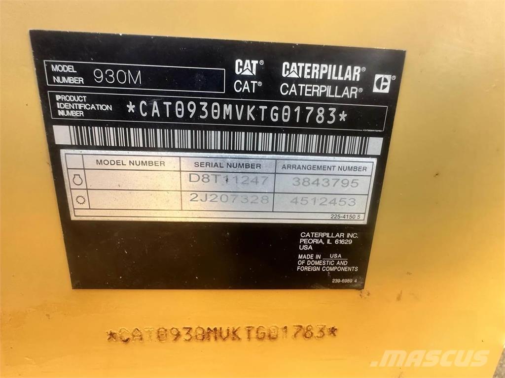 CAT 930M Naudoti ratiniai krautuvai