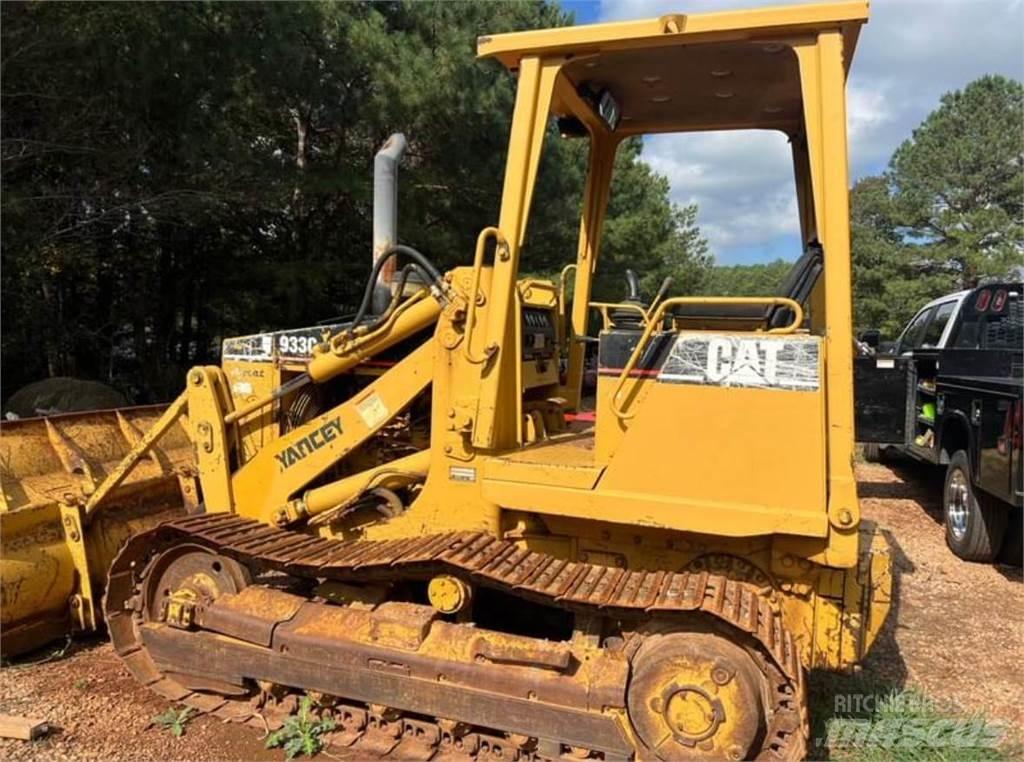 CAT 933C Vikšriniai buldozeriai
