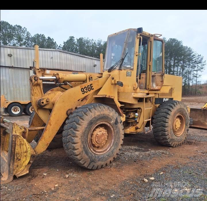 CAT 936E Naudoti ratiniai krautuvai