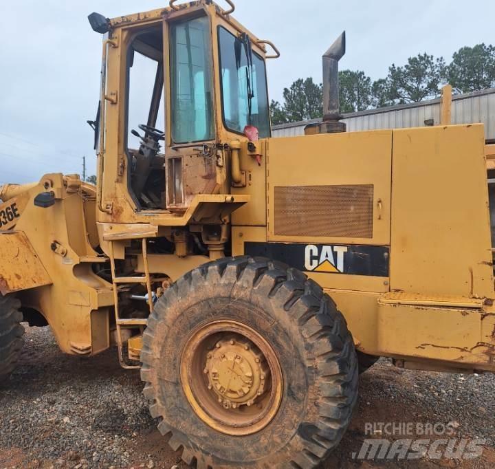 CAT 936E Naudoti ratiniai krautuvai