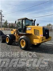 CAT 938K Naudoti ratiniai krautuvai