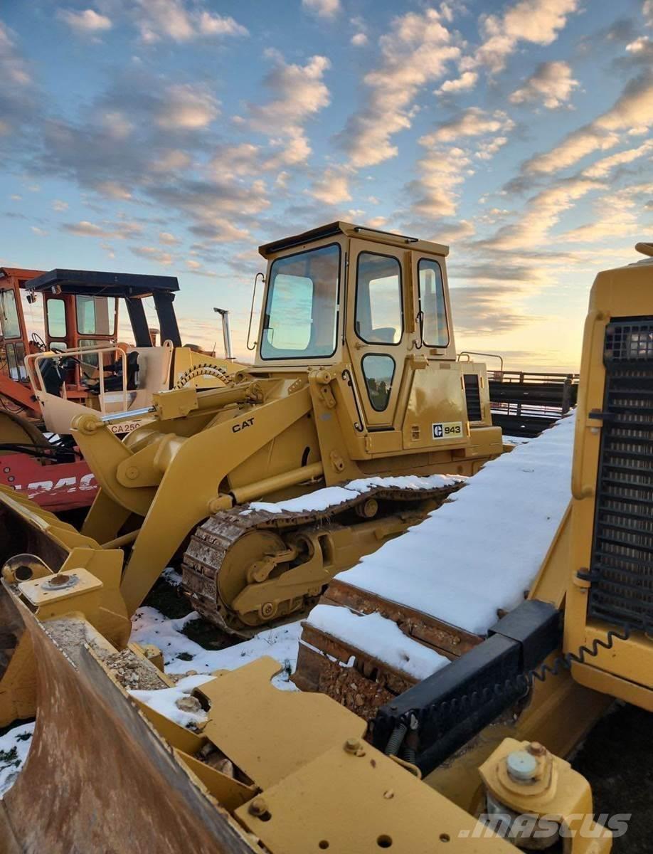 CAT 943 Vikšriniai krautuvai