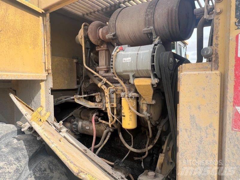 CAT 950B Naudoti ratiniai krautuvai