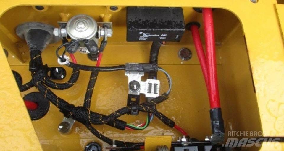CAT 950K Naudoti ratiniai krautuvai
