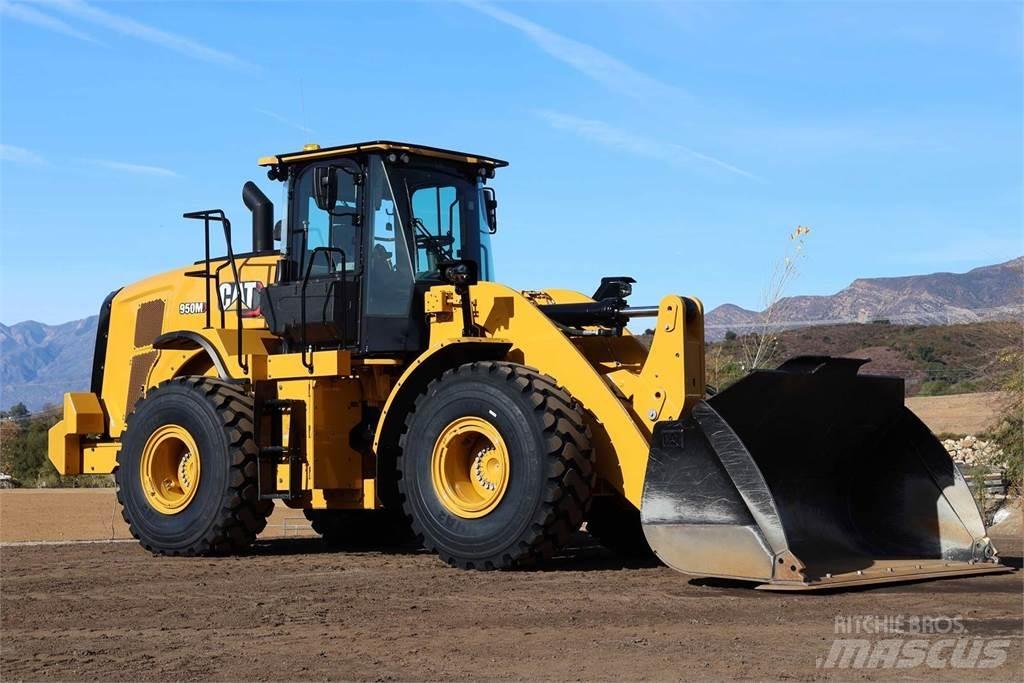 CAT 950M Naudoti ratiniai krautuvai