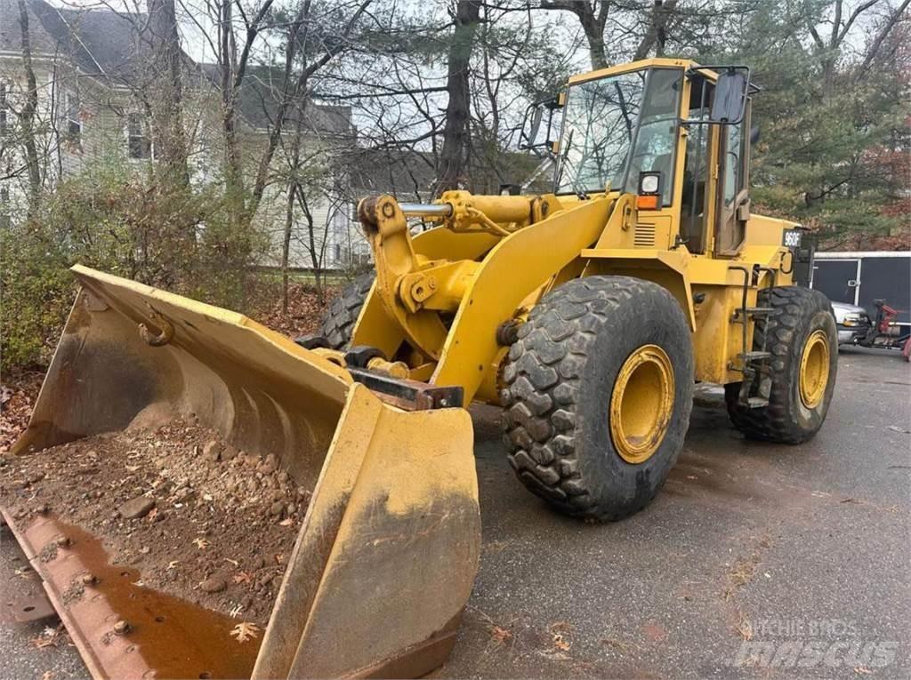 CAT 960F Naudoti ratiniai krautuvai