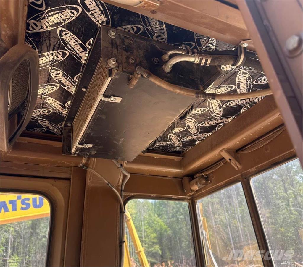 CAT 963 Vikšriniai krautuvai