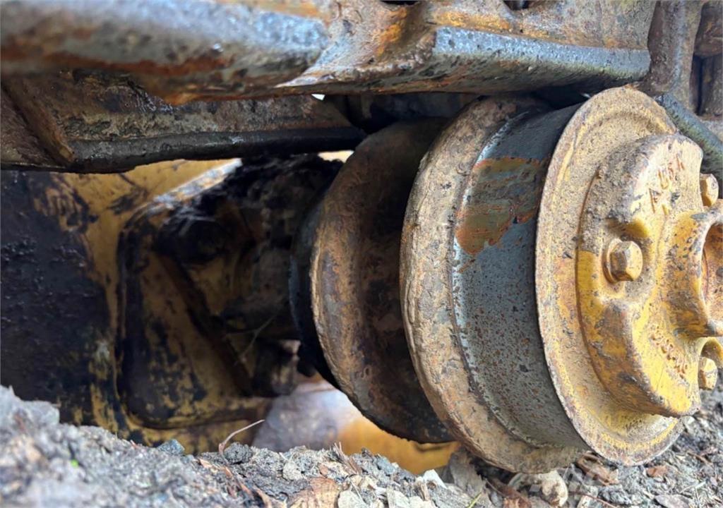 CAT 963B Vikšriniai krautuvai