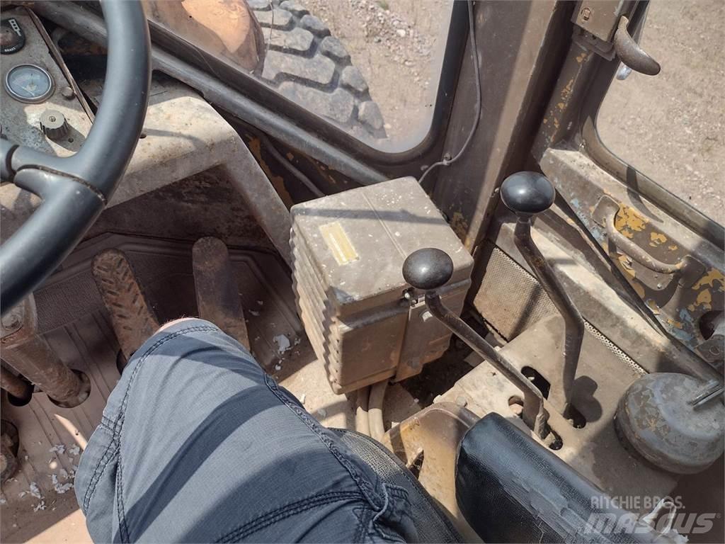 CAT 966C Naudoti ratiniai krautuvai