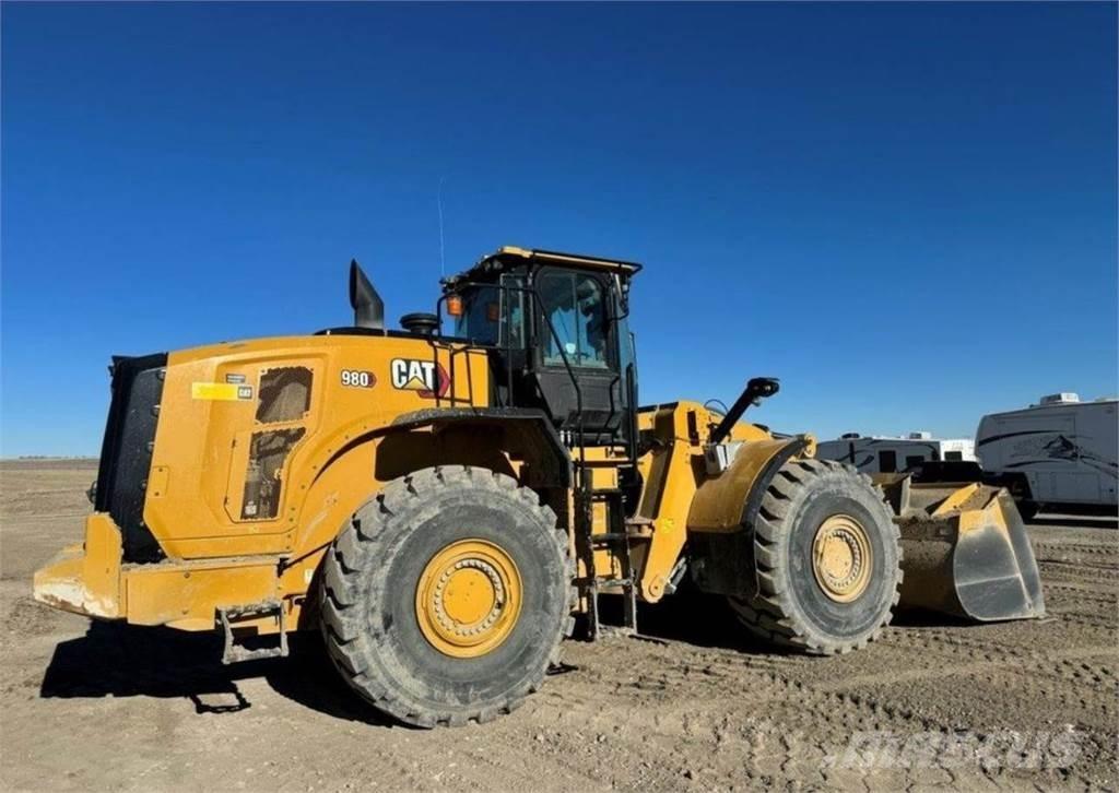 CAT 980 Naudoti ratiniai krautuvai