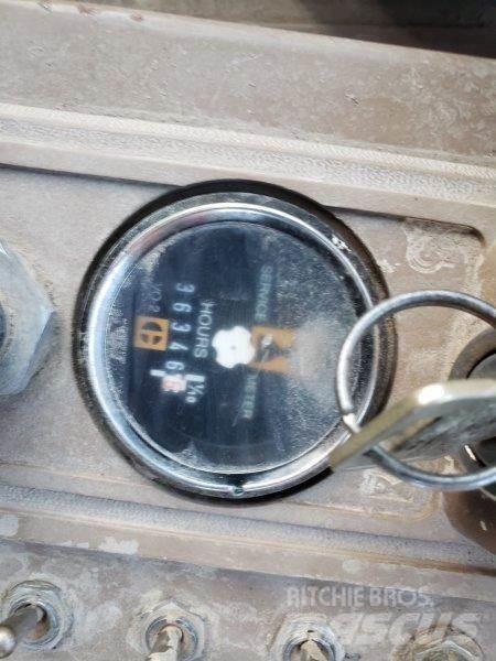 CAT 980C Naudoti ratiniai krautuvai