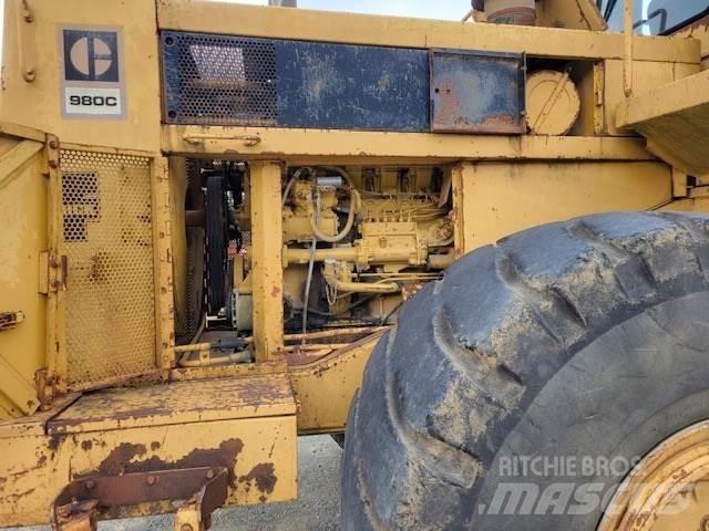 CAT 980C Naudoti ratiniai krautuvai