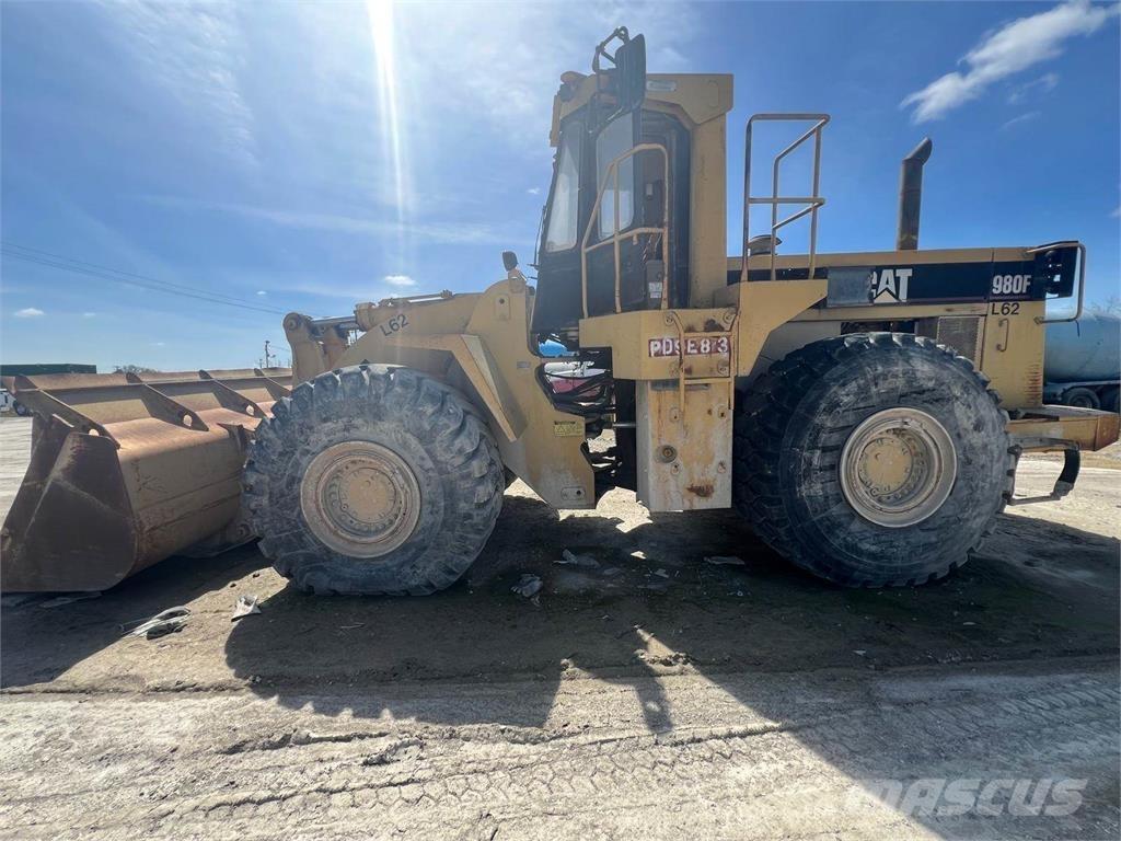 CAT 980F Naudoti ratiniai krautuvai