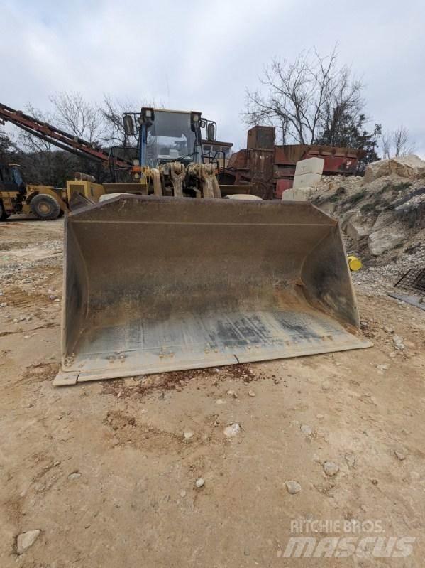 CAT 980G Naudoti ratiniai krautuvai