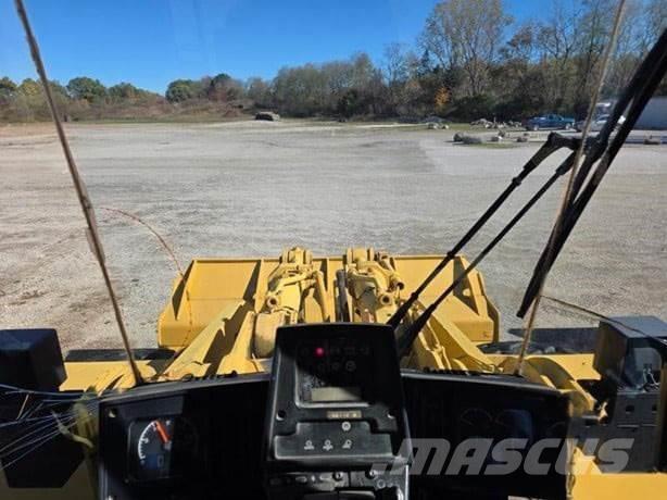 CAT 980G Naudoti ratiniai krautuvai