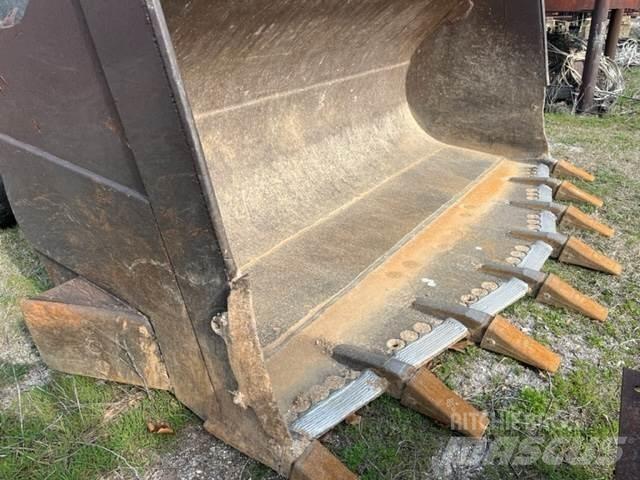 CAT 988B Naudoti ratiniai krautuvai