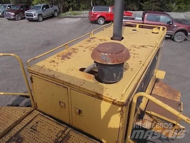 CAT 988B Naudoti ratiniai krautuvai