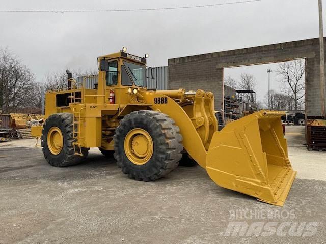 CAT 988B Naudoti ratiniai krautuvai