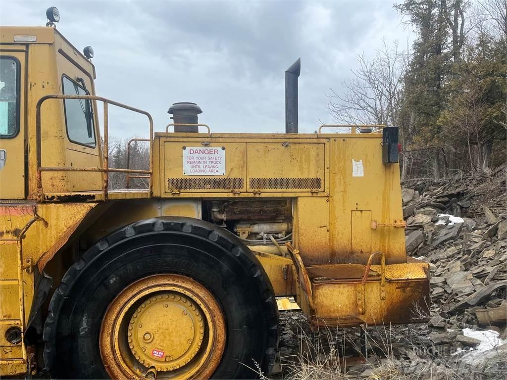 CAT 988B Naudoti ratiniai krautuvai