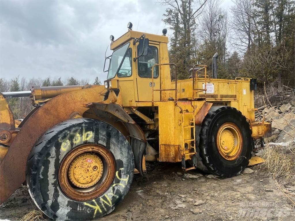 CAT 988B Naudoti ratiniai krautuvai