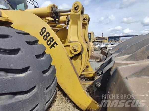CAT 988F Naudoti ratiniai krautuvai