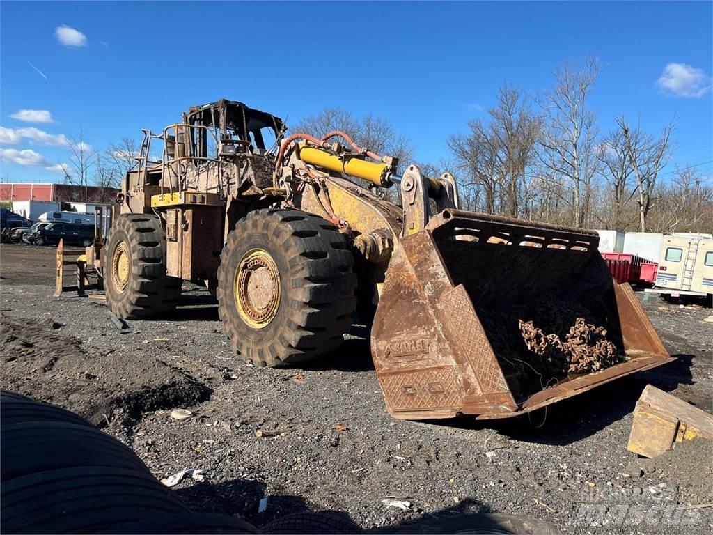 CAT 988H Naudoti ratiniai krautuvai