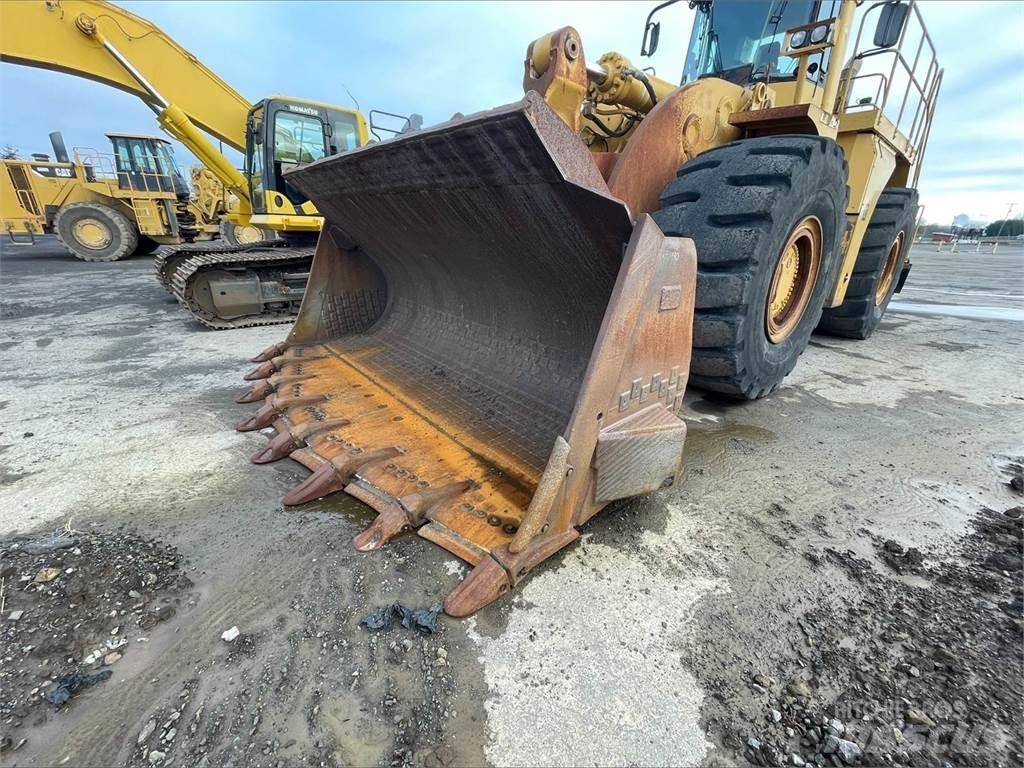 CAT 990 Naudoti ratiniai krautuvai
