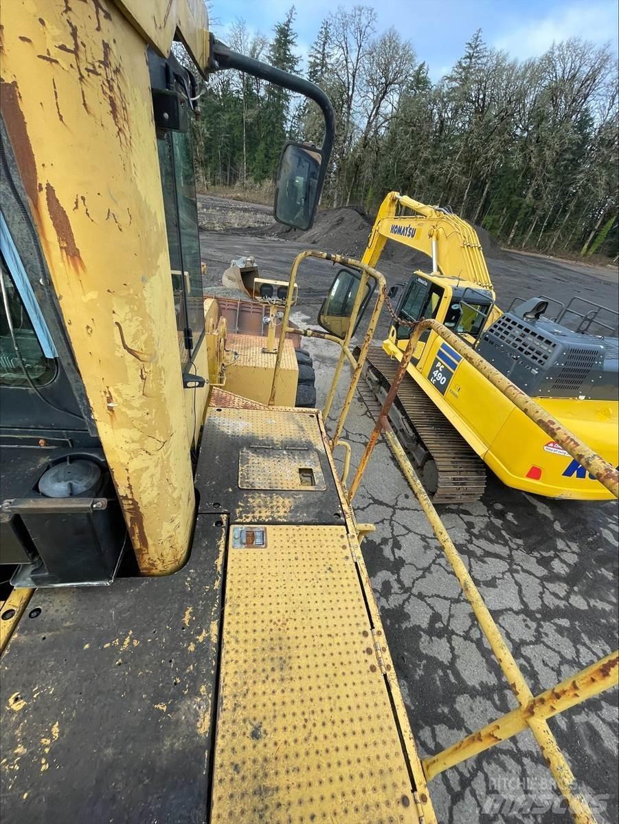 CAT 990 Naudoti ratiniai krautuvai
