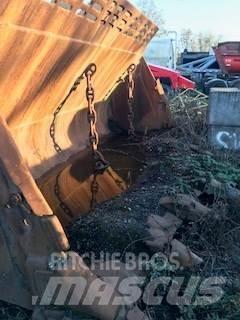 CAT 992G Naudoti ratiniai krautuvai