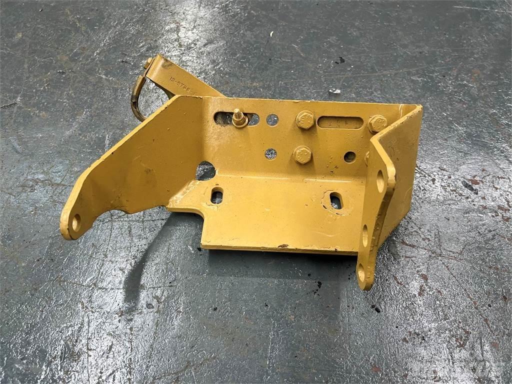 CAT C15 Varikliai
