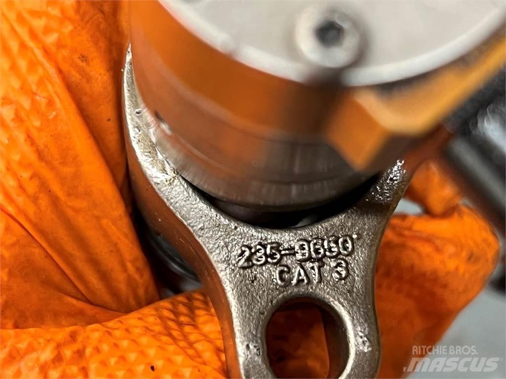 CAT C7 Transportas - Kita