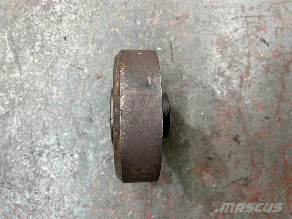 CAT C7 Transportas - Kita