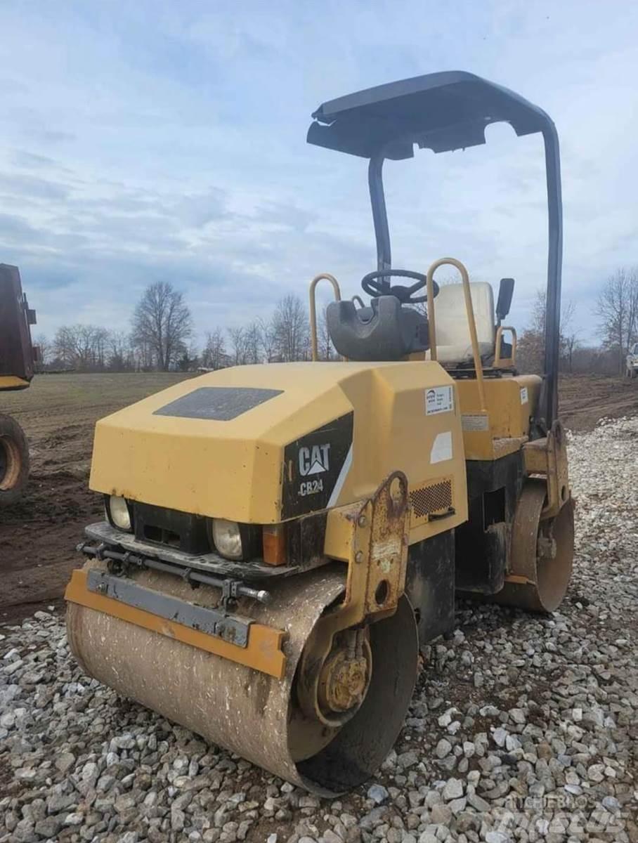 CAT CB24 Vieno būgno volai