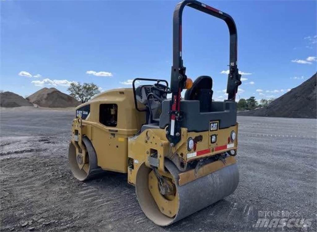 CAT CB34B Vieno būgno volai
