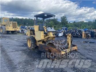 CAT CP323C Gruntiniai volai