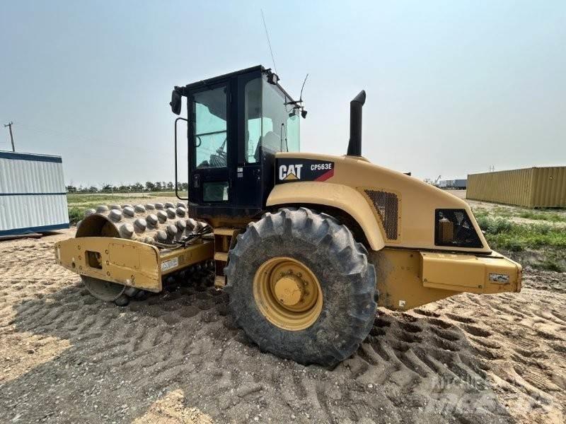 CAT CP563E Gruntiniai volai