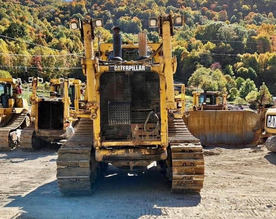 CAT D10T Vikšriniai buldozeriai