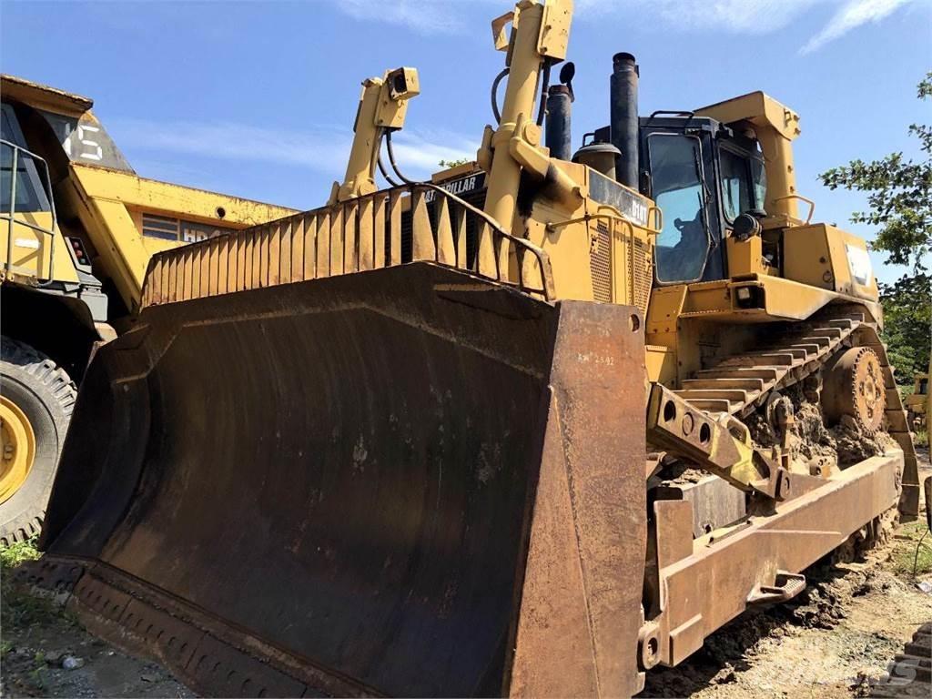 CAT D10T Vikšriniai buldozeriai
