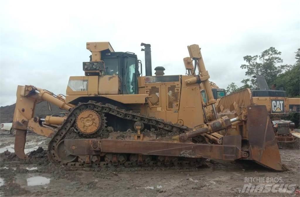 CAT D10T Vikšriniai buldozeriai