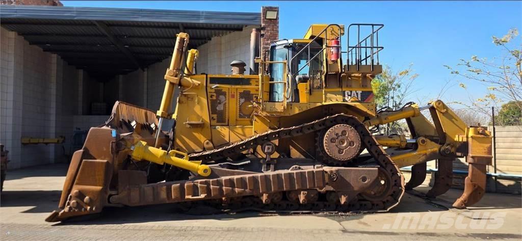 CAT D10T Vikšriniai buldozeriai