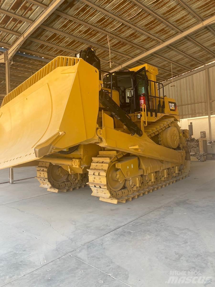 CAT D10T2 Vikšriniai buldozeriai